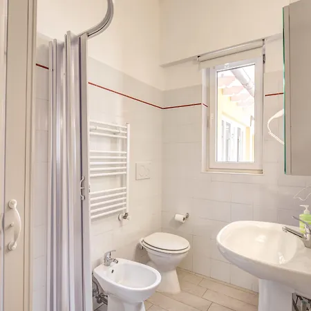 Oda ve Kahvaltı Relais La Torretta 3*