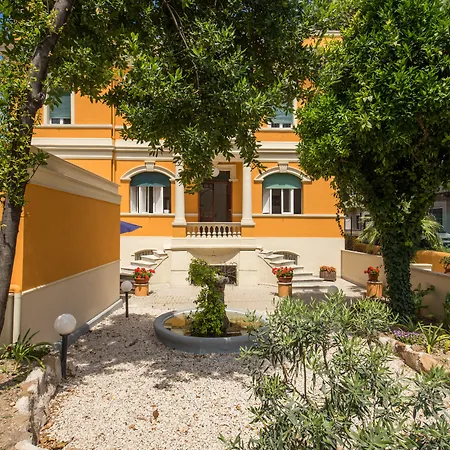 Bed & Breakfast Relais La Torretta Roma