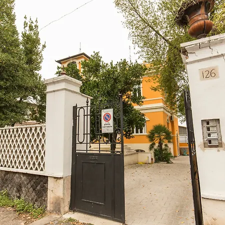 Bed & Breakfast Relais La Torretta Řím