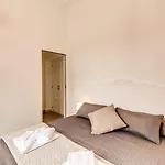 Couette-café Relais La Torretta 3*