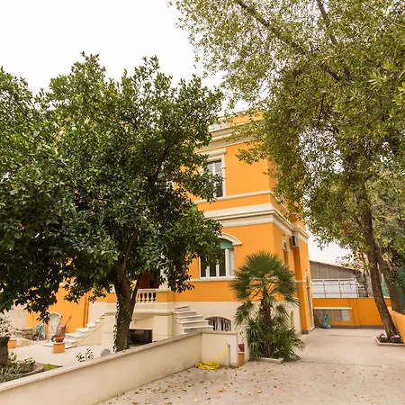 Couette-café Relais La Torretta 3*